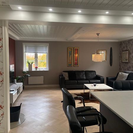 Apartment Uddevalla Bohuslaen Bubbelbad Экстерьер фото