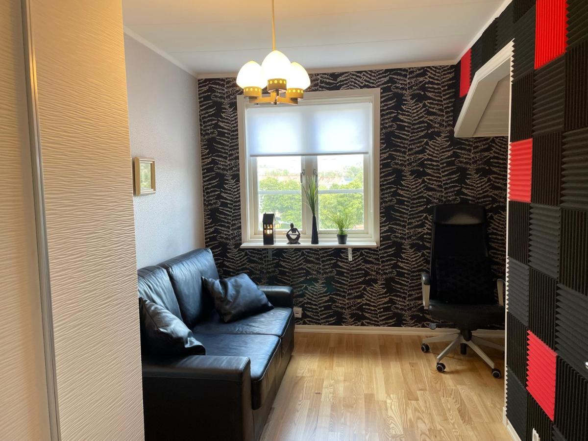Apartment Uddevalla Bohuslaen Bubbelbad Экстерьер фото