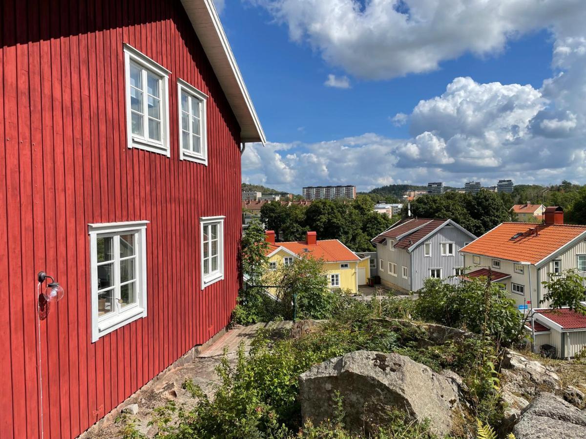 Apartment Uddevalla Bohuslaen Bubbelbad Экстерьер фото